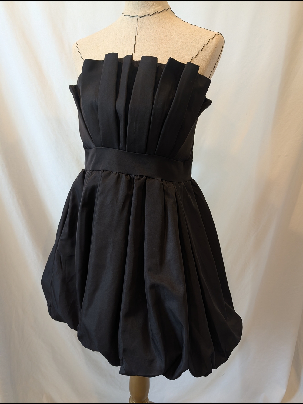 DO+BE Black Satin Evening Dress Cocktail party bubble hem - Picture 2 of 8